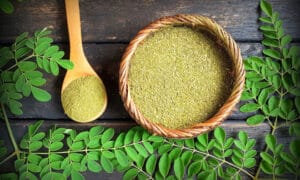 Lee más sobre el artículo Beneficios de la Moringa: El Superalimento Imprescindible